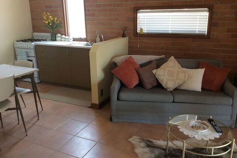 Dunolly Broadway B&B - Accommodation Mount Tamborine 3