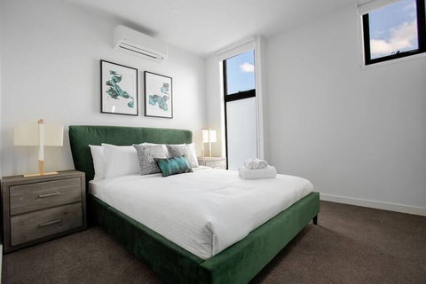 Taste Of Art! Stunning Townhouse Stayatmoonee Ponds - Accommodation Mount Tamborine 6