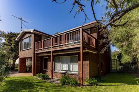 HIP NAUTIC 100 Metres To Beach - Accommodation Mount Tamborine 4