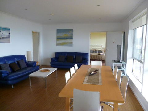 Blue Wren Beach House - Accommodation Mount Tamborine 7