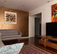 Bright  Spacious 2 Bedroom Apartment in Windsor - Accommodation Mount Tamborine