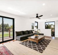 Spacious 2 Bedroom Townhouse in Southport - Accommodation Mount Tamborine
