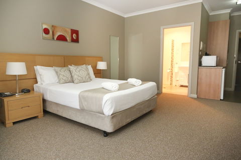 Centrepoint Apartments - Accommodation Mount Tamborine 4