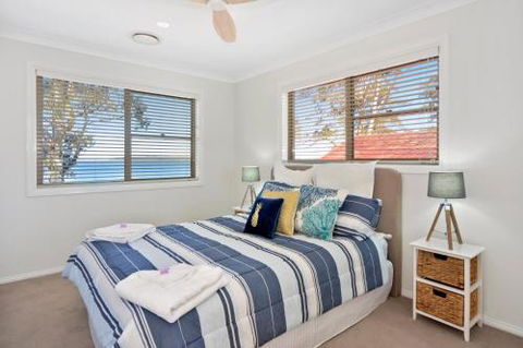 Adrift Retreat St. Georges Basin Waterfront Home - Accommodation Mount Tamborine 3