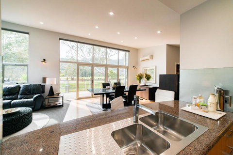 Icon Central Halls Gap - Accommodation Mount Tamborine 3