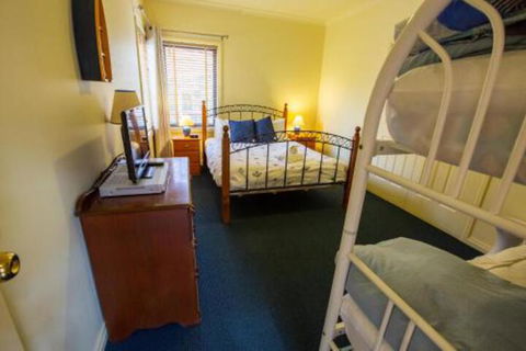 A Mariners Place BEST Location In Town! - Accommodation Mount Tamborine 1