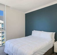 Spacious 3 Bedroom Apartment on the 39th Floor With Pool - Accommodation Mount Tamborine