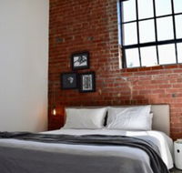 Stylish Warehouse Conversion in Heart of Fitzroy - Accommodation Mount Tamborine