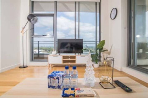 17th Level 1bed1bath APT Macquaire Park+wifi+view - Accommodation Mount Tamborine 0