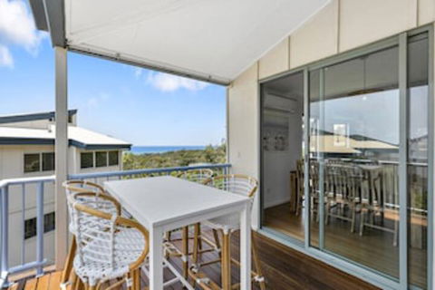 Stunning Beach Front Villa At Castaway Cove - Accommodation Mount Tamborine 0