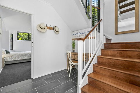 Stunning Beach Front Villa At Castaway Cove - Accommodation Mount Tamborine 5