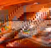 Alpine Stag Lodge House - Accommodation Mount Tamborine