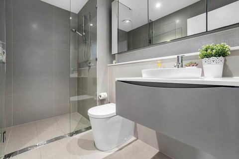 I02-china Town Luxury Service Apartment - Accommodation Mount Tamborine 5