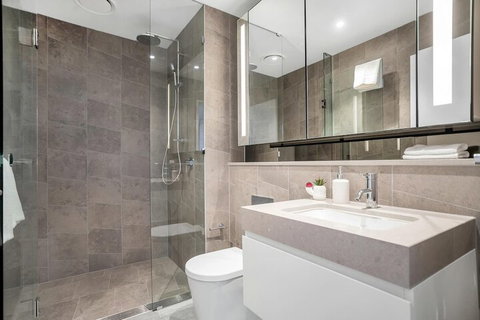 I02-china Town Luxury Service Apartment - Accommodation Mount Tamborine 2