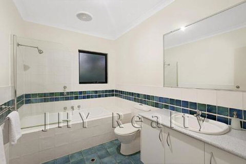 Eagle Vista - Accommodation Mount Tamborine 6