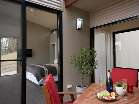 The McLaren Eye Holiday House - Accommodation Mount Tamborine 4