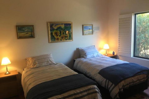 The Garden Cottage At The Olives - Accommodation Mount Tamborine 7