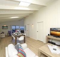 Pet Friendly Lentara St. 26 Fingal Bay - Accommodation Mount Tamborine