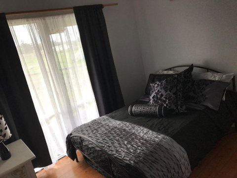 Farm Stay On Horse Property - Accommodation Mount Tamborine 2