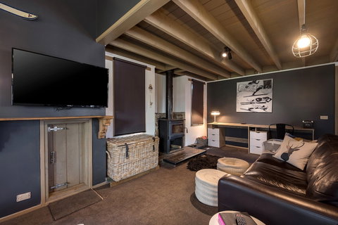 Aaragon - Accommodation Mount Tamborine 4