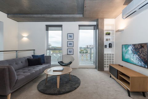 Luxury East Melbourne Apartment - Accommodation Mount Tamborine 7