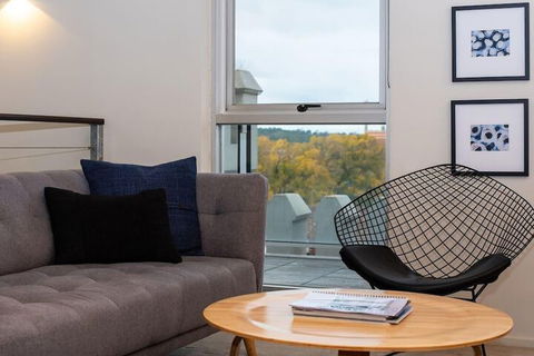 Luxury East Melbourne Apartment - Accommodation Mount Tamborine 5