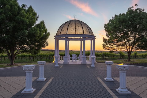 1837 Barossa Luxury Cottages Lyndoch SA - Accommodation Mount Tamborine 5