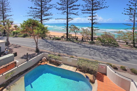 Unit 1 The Rocks 1746 David Low Coolum Beach 500 Bond - Accommodation Mount Tamborine 3