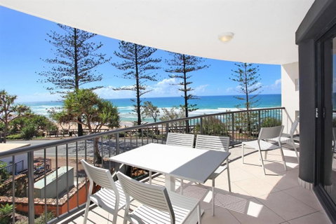 Unit 1 The Rocks 1746 David Low Coolum Beach 500 Bond - Accommodation Mount Tamborine 1