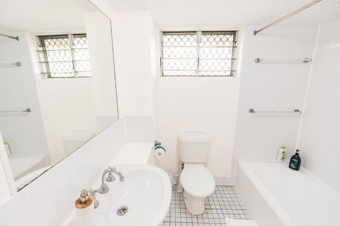 Inner City Value - Accommodation Mount Tamborine 2