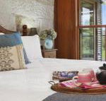 CHRISTOPHERS COTTAGE - Accommodation Mount Tamborine