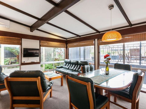 OCEAN SOUNDS Anglesea - Accommodation Mount Tamborine 4