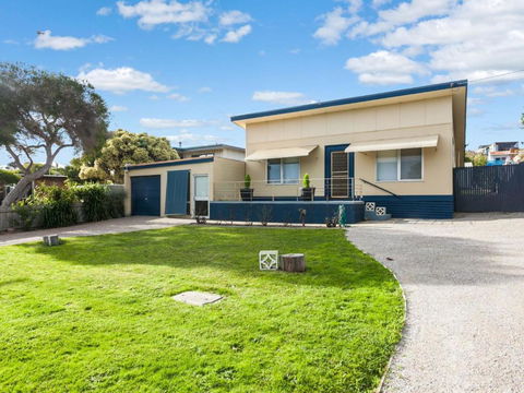 OCEAN SOUNDS Anglesea - Accommodation Mount Tamborine 1