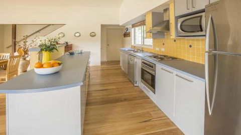 Atlantis On Lake Conjola Sandra St. 1 Lake Conjola - Accommodation Mount Tamborine 2