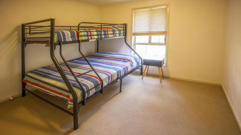 Atlantis On Lake Conjola Sandra St. 1 Lake Conjola - Accommodation Mount Tamborine 4