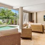 The Stanwell Beach Glass House Beach & Pool - Accommodation Mount Tamborine 0