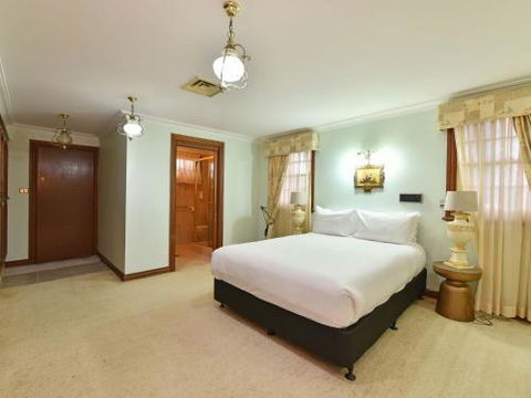 Wine Country Homestead Estate - Accommodation Mount Tamborine 6