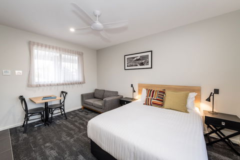 Avenue Motel Apartments - Accommodation Mount Tamborine 2
