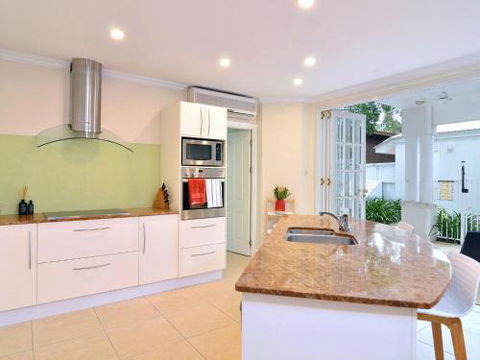 Walk To The Ocean In Five Minutes - Accommodation Mount Tamborine 4