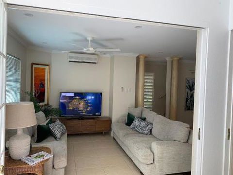 Walk To The Ocean In Five Minutes - Accommodation Mount Tamborine 5