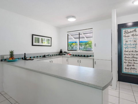 Absolute Beachfront - Accommodation Mount Tamborine 2