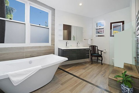 The Field Villa (083i) - Accommodation Mount Tamborine 6