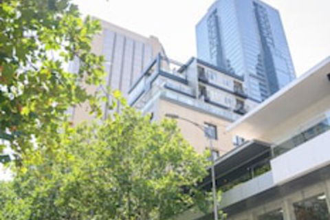 LUCY Laneway Art Fed Square Bars & Flinderst St. Station - Accommodation Mount Tamborine 0