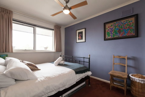 ELEANOR, 1BDR Fitzroy North Apartment - Accommodation Mount Tamborine 5