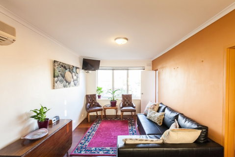 ELEANOR, 1BDR Fitzroy North Apartment - Accommodation Mount Tamborine 3
