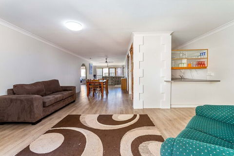 Great Location Close To Waterfront Shops Restaurants & Cafes. - Accommodation Mount Tamborine 6