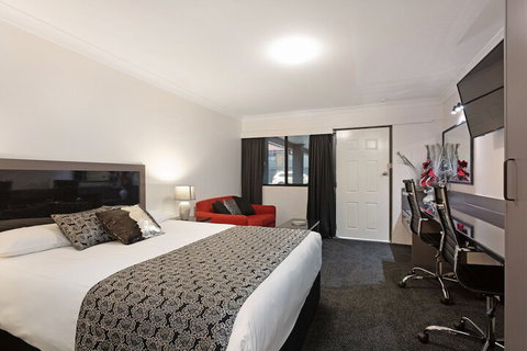 Alabaster Motor Inn Taree - Accommodation Mount Tamborine 7