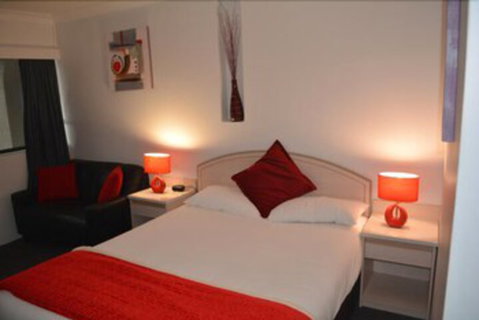 Alabaster Motor Inn Taree - Accommodation Mount Tamborine 1