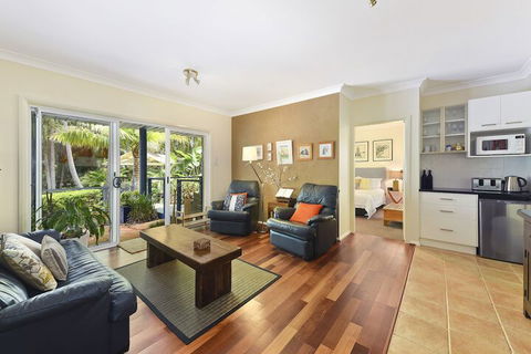 Azura Beach House B&B - Accommodation Mount Tamborine 1