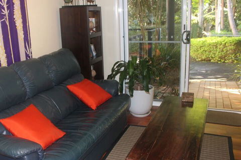 Azura Beach House B&B - Accommodation Mount Tamborine 4
